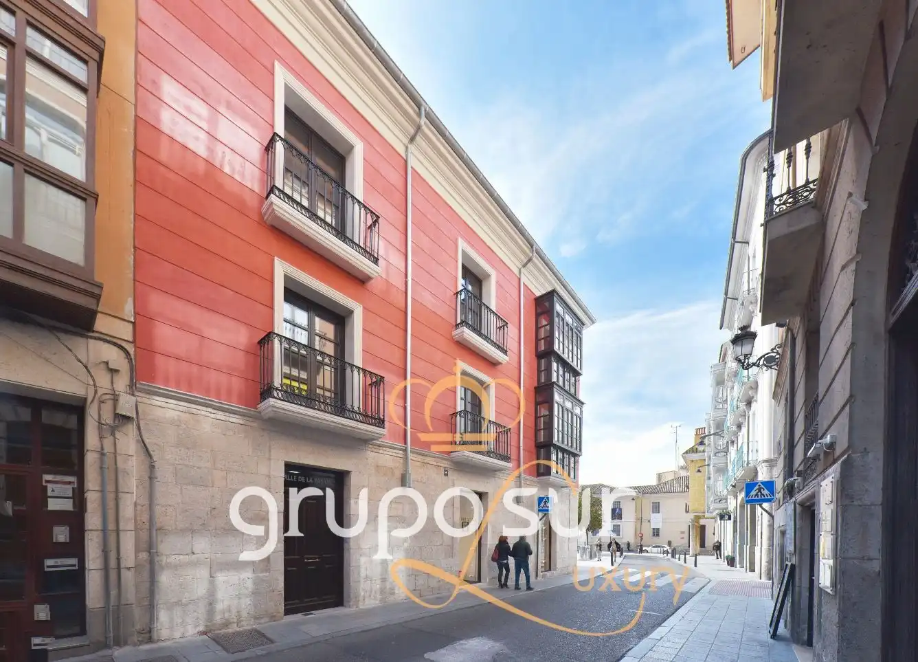 Außenansicht von Dachboden zur Miete in Valladolid mit Heizung, Parkett und Abstellraum
