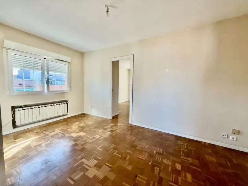 Bedroom of Flat for sale in Carabanchel