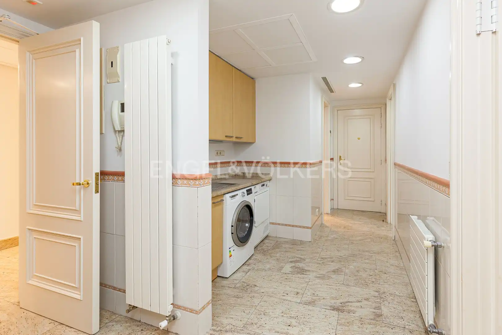 Küche von Wohnung zur Miete in Madrid mit Klimaanlage, Heizung und Privatgarten