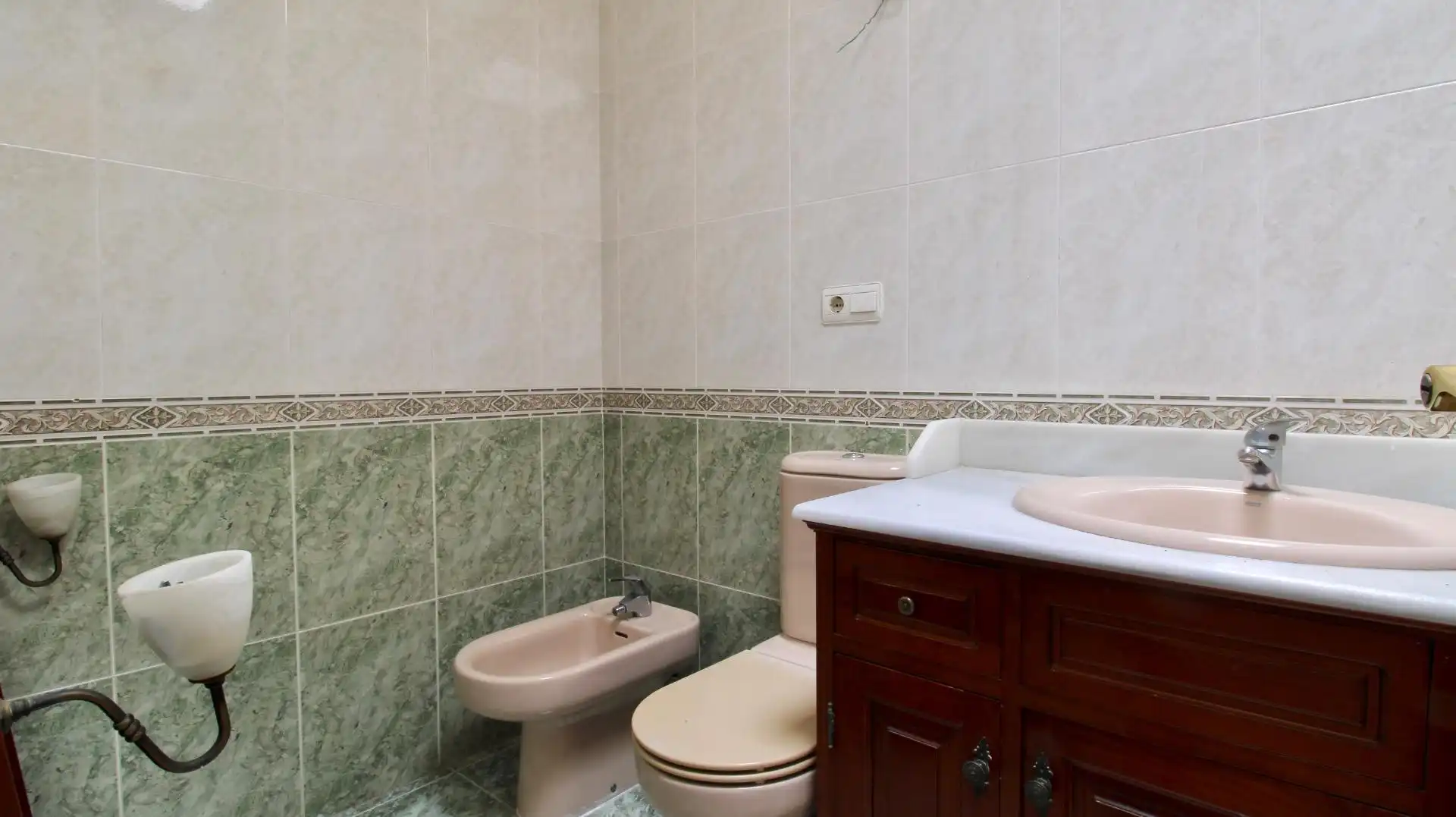 Bany de Casa adosada en venda en Roquetas de Mar amb Terrassa i Piscina comunitària