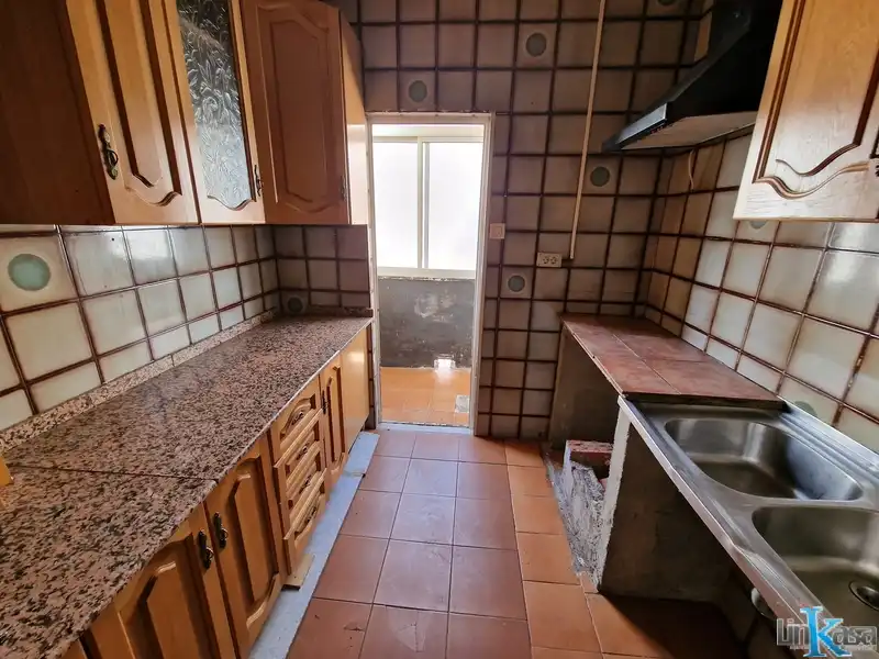 Cocina de Piso en venta en Linares con Balcón