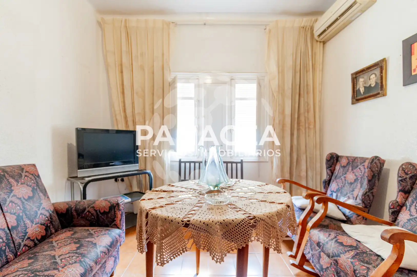 Sala d'estar de Casa o xalet en venda en Roquetas de Mar amb Terrassa i Moblat