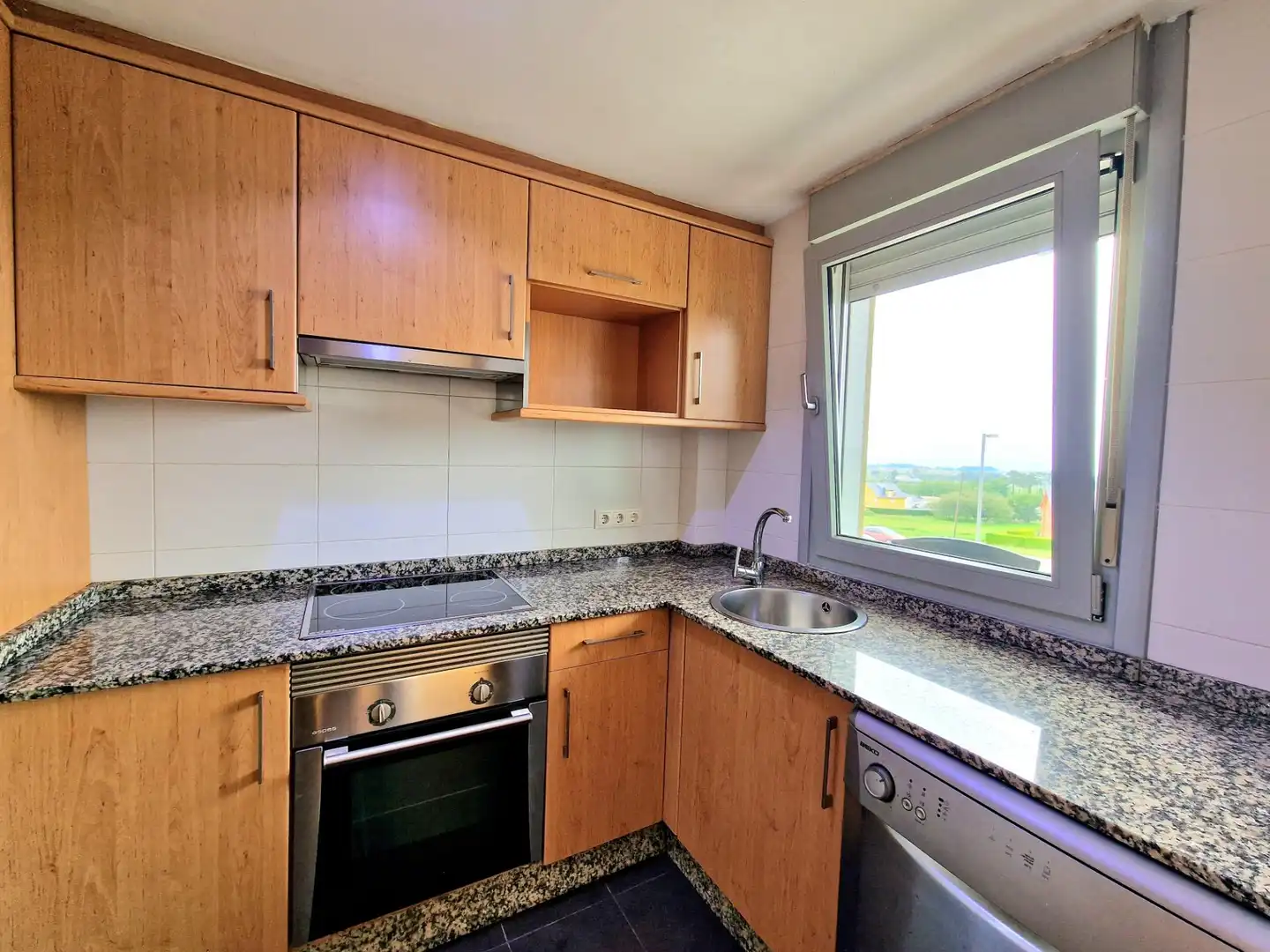 Kitchen of Flat for sale in Barreiros  with Heating, Private garden and Terrace