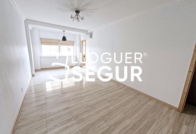 Foto 1 de Pis de lloguer a  de Neus  Catalài Pallejà, Les Torres, Barcelona