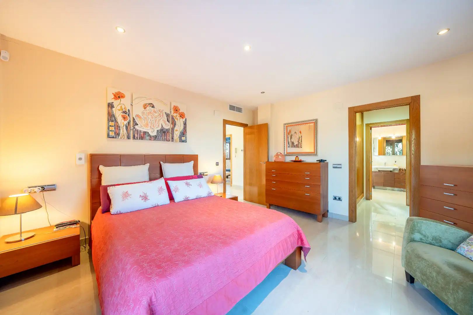 Habitación de Casa o chalet en venta en Torrevieja con Aire acondicionado, Calefacción y Jardín privado