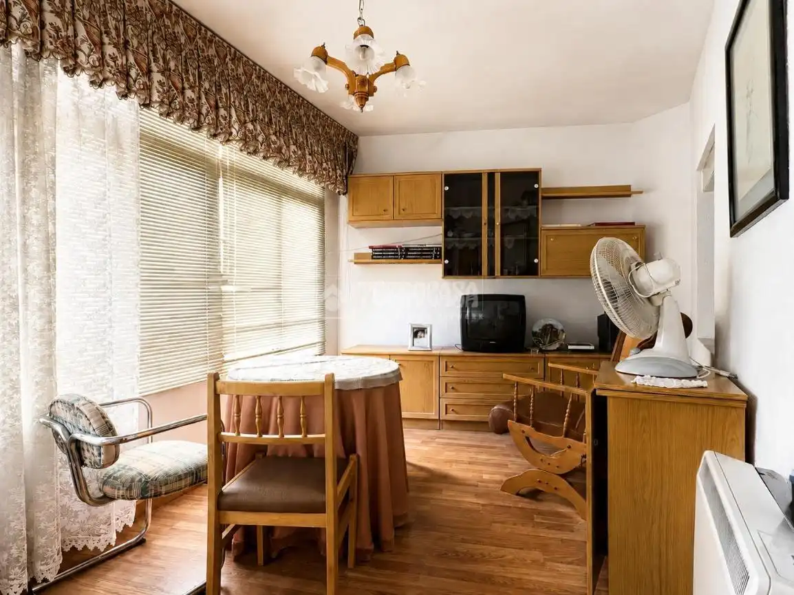 Living room of Houses for sale in Pinto  with Air Conditioner and Heating
