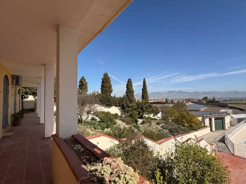 Terraza de Casa o chalet en venta en Las Gabias