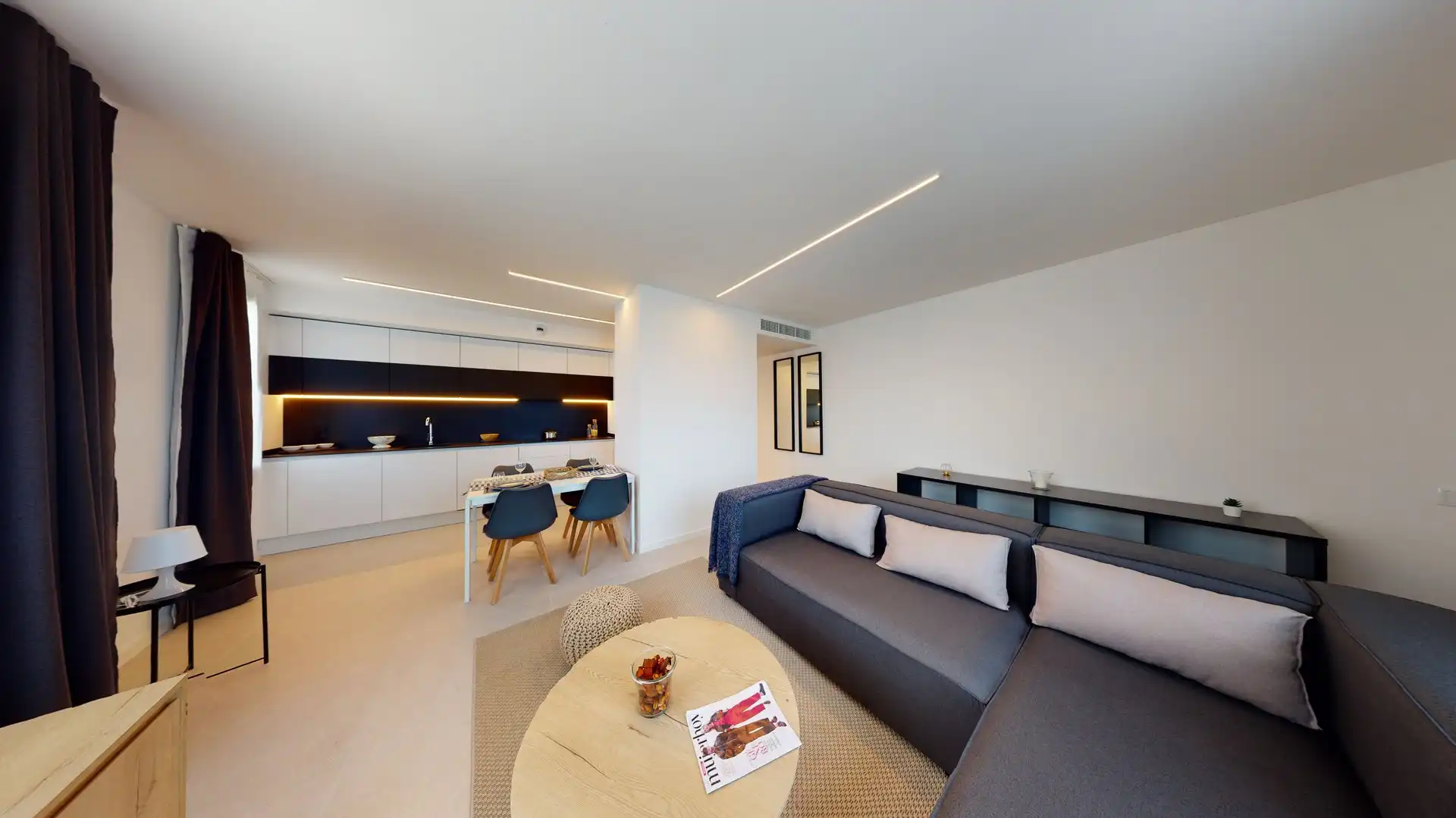 Sala de estar de Piso en venta en Barcelona con Aire acondicionado, Calefacción y Amueblado