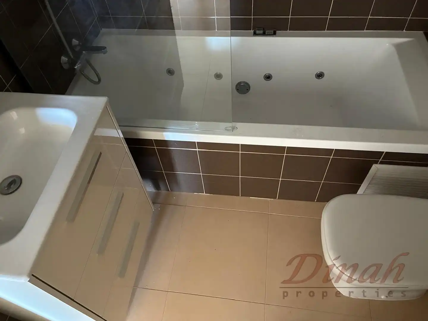 Baño de Apartamento de alquiler en Altea con Aire acondicionado, Calefacción y Terraza