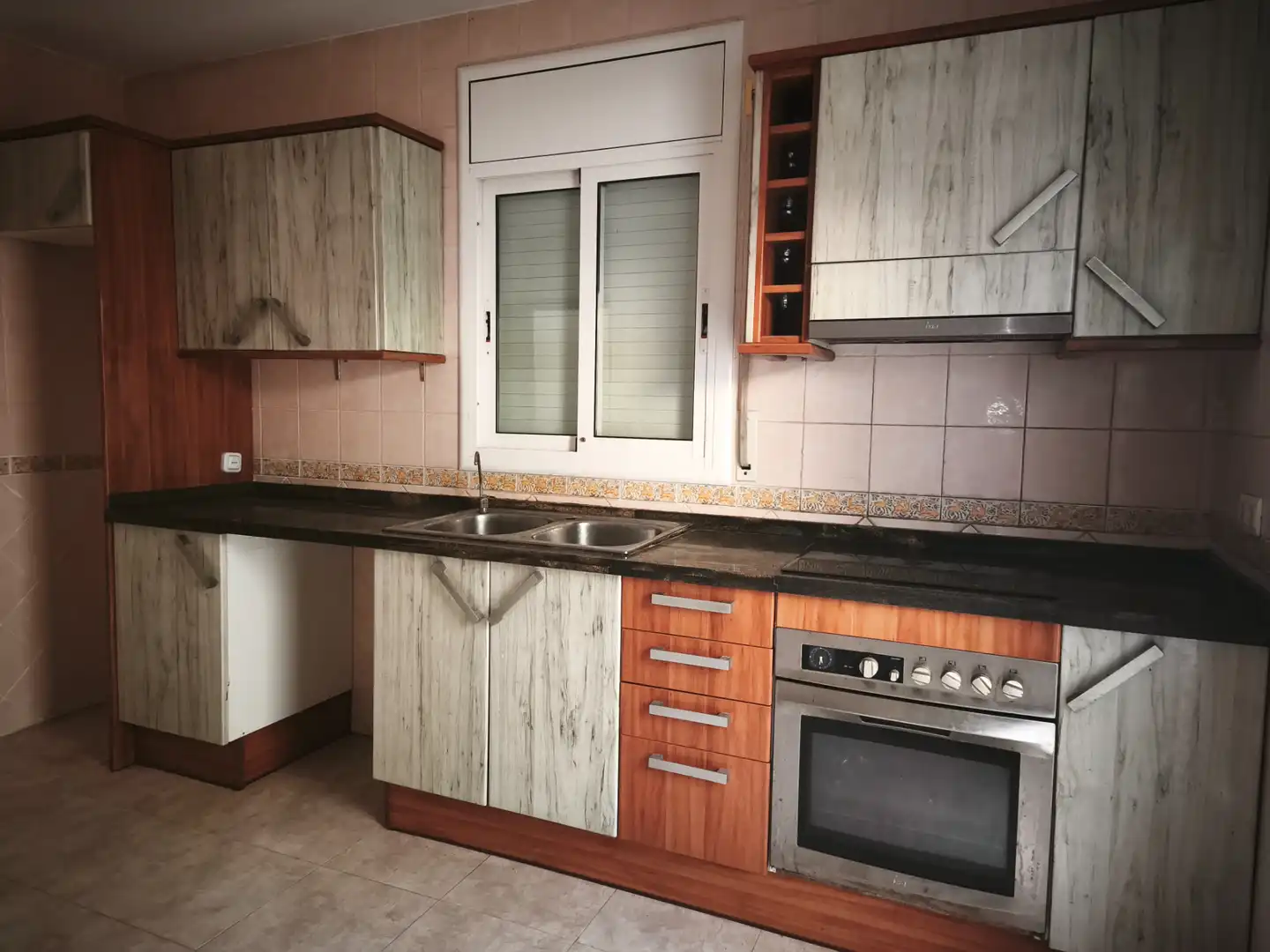 Cuina de Casa adosada en venda en Calafell amb Aire condicionat, Calefacció i Jardí privat