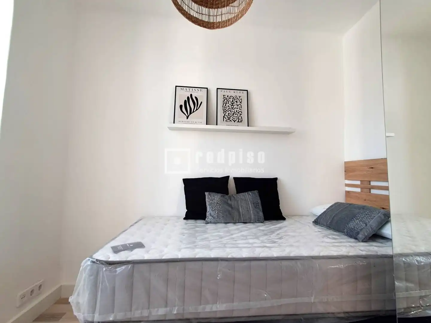 Habitación de Piso de alquiler en Madrid con Aire acondicionado, Calefacción y Amueblado
