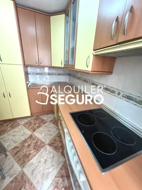 Cocina de Piso de alquiler en Leganés con Calefacción, Terraza y Amueblado