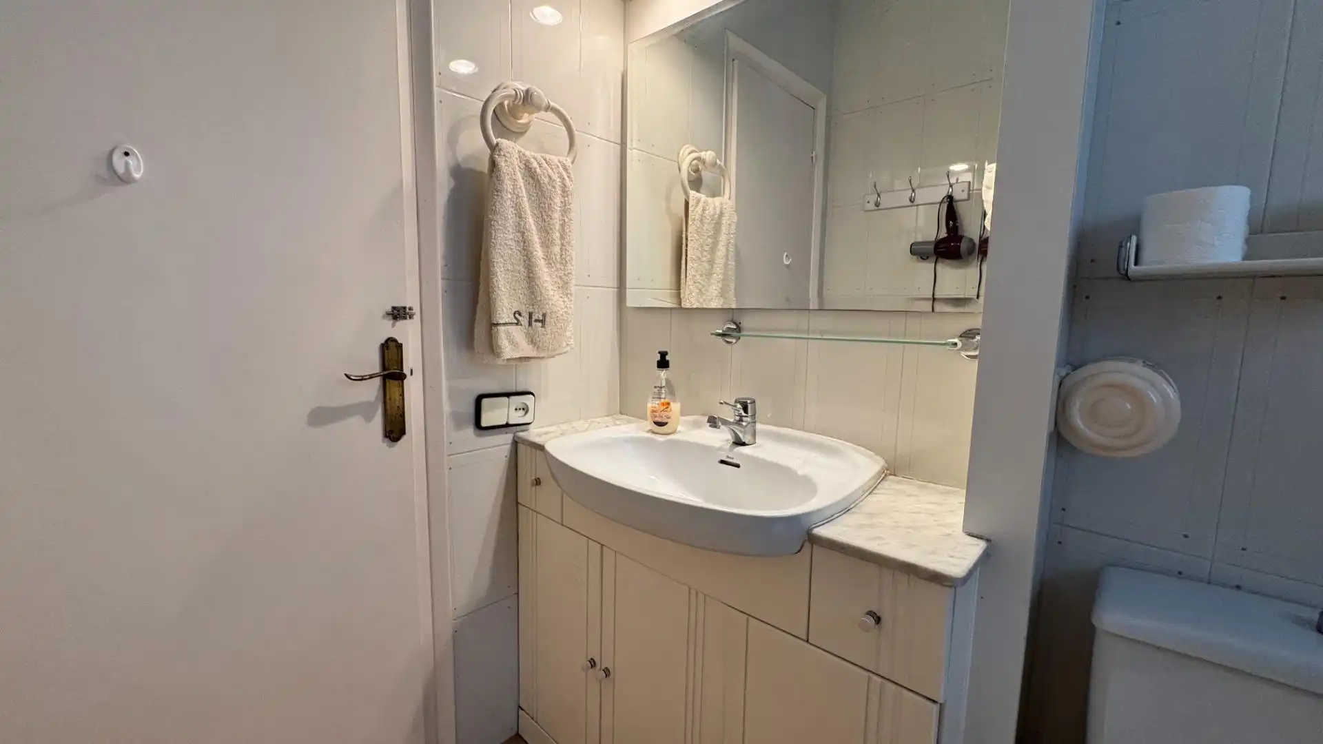 Badezimmer von Wohnung zum Verkauf in Castell d'Aro, Platja d'Aro i s'Agaró mit Terrasse