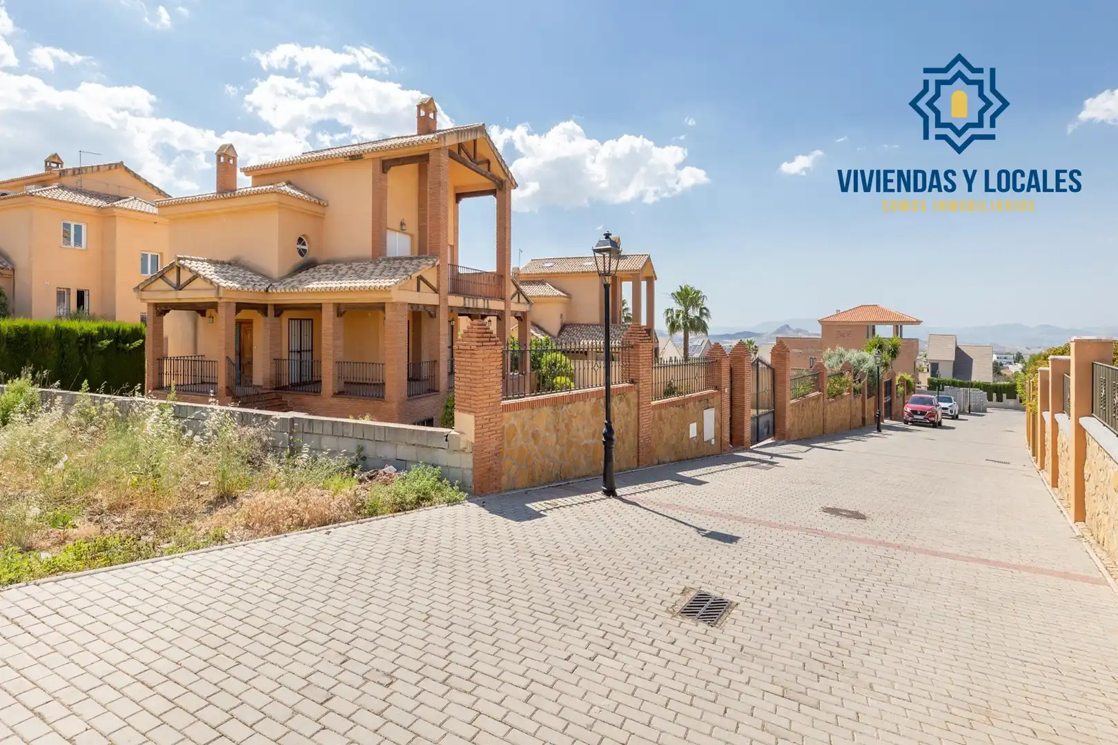 Exterior view of Houses for sale in Dílar  with Air Conditioner, Heating and Private garden