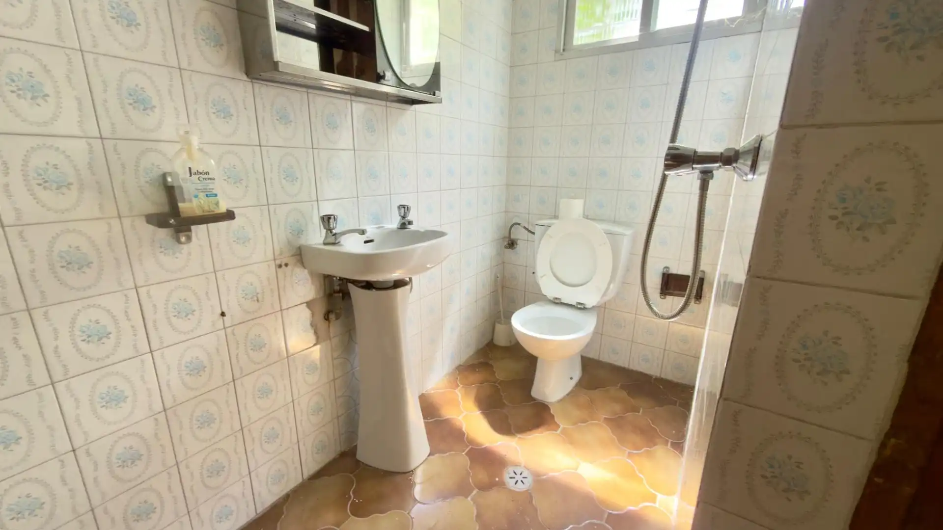 Badezimmer von Gebäude zum Verkauf in O Carballiño  