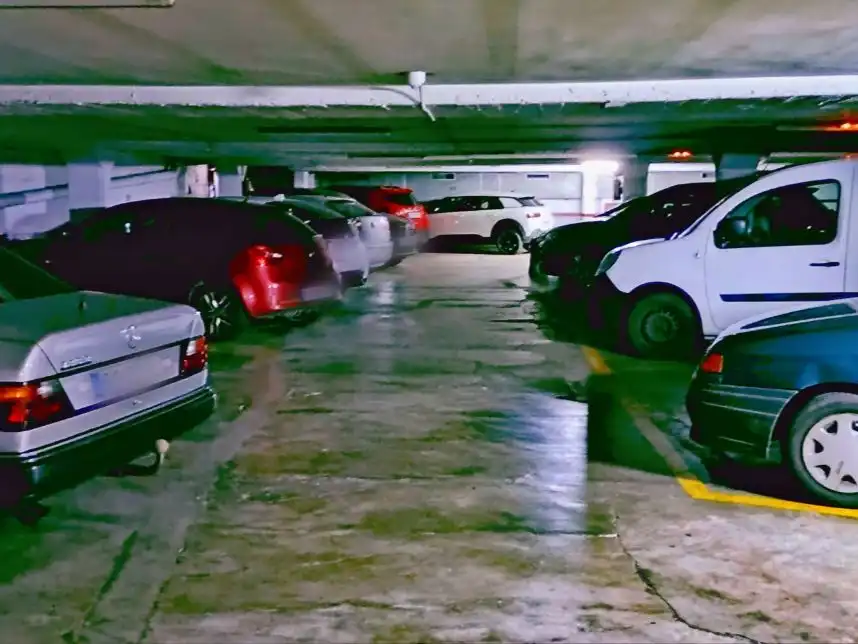 Einzelparkplatz zur Miete in Carrer de Joan Güell 134, imagen 6