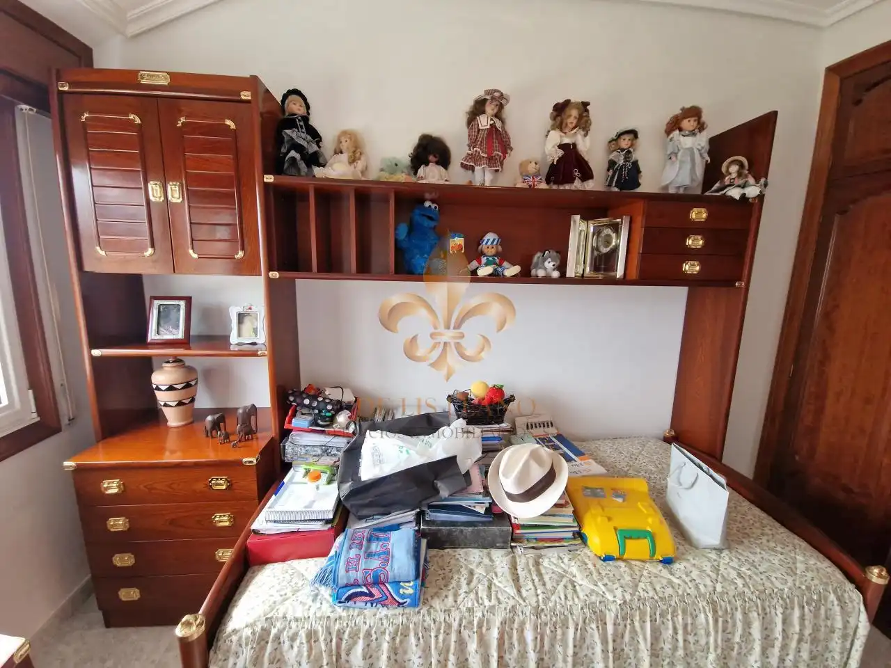 Habitación de Piso en venta en Oia con Calefacción, Terraza y Amueblado