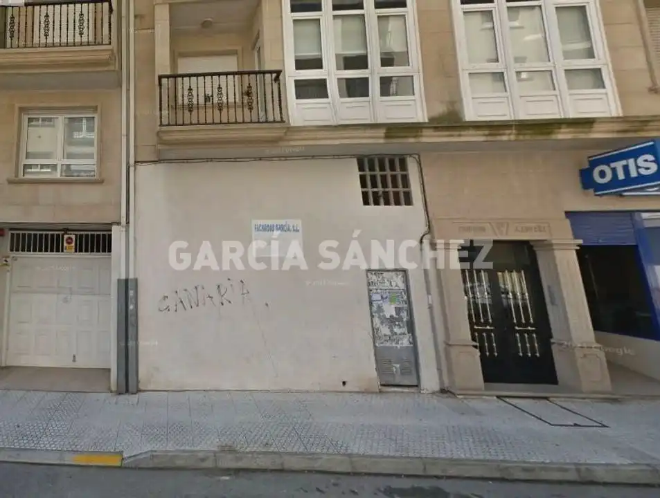 Gewerbefläche zum Verkauf in Rúa Salvador Allende 9, imagen 2