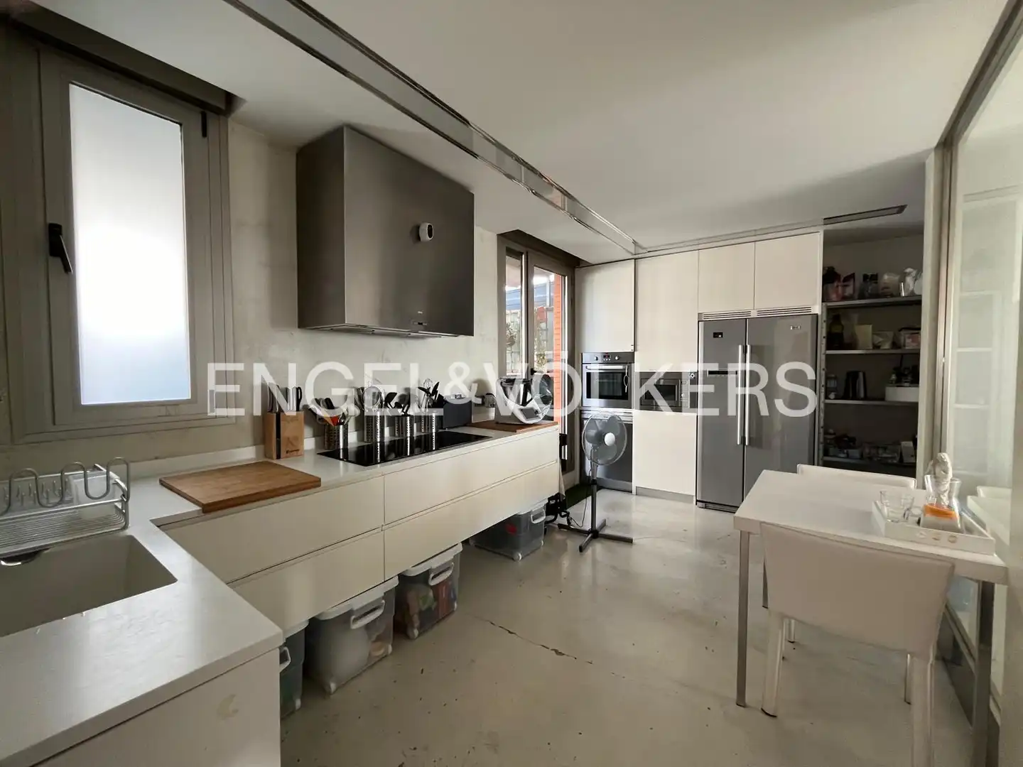 Cocina de Dúplex de alquiler en Valencia con Calefacción