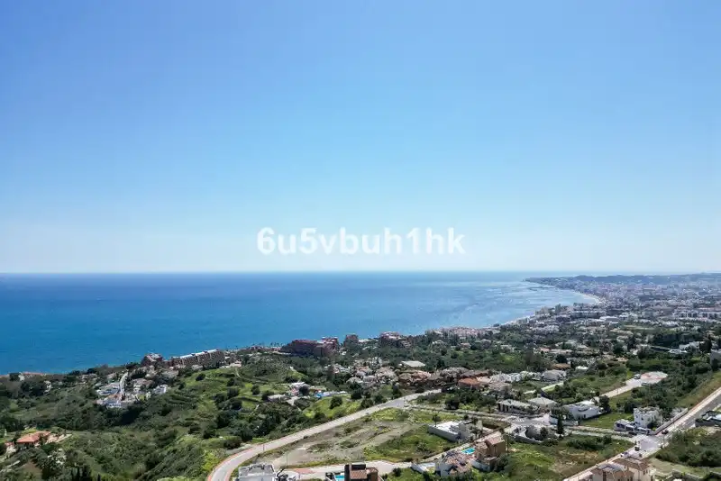 Casa con terraza en venta en Benalmádena pueblo, imagen 2