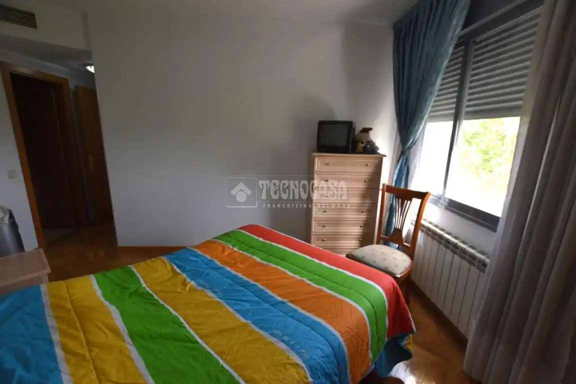 Bedroom of Flat for sale in Getafe  with Air Conditioner, Heating and Parquet flooring