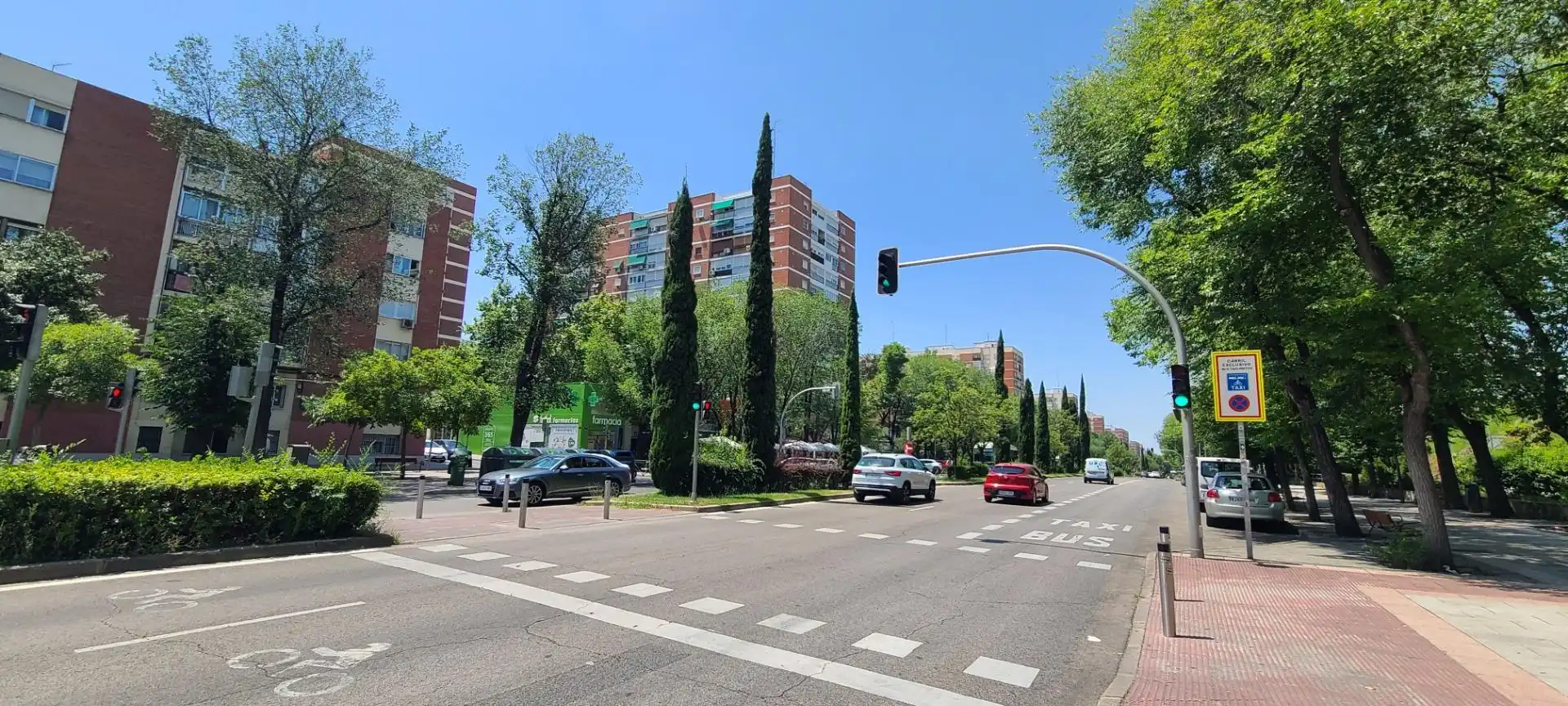 Vista exterior de Apartament en venda en Madrid amb Calefacció
