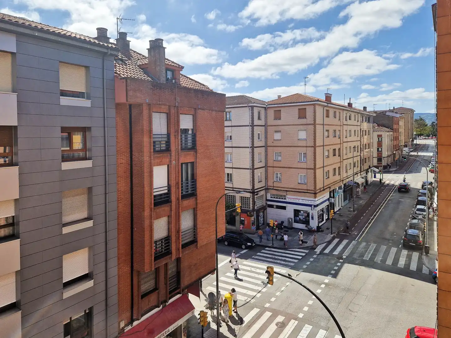 Vista exterior de Piso en venta en Gijón  con Calefacción