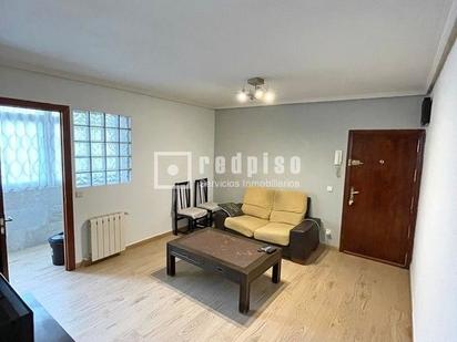 Living room of Flat for sale in  Madrid Capital