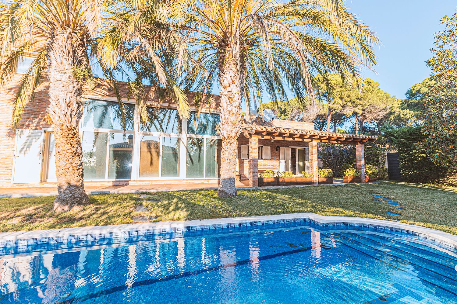 Garden of House or chalet for sale in Sant Pol de Mar  with Air Conditioner, Private garden and Swimming Pool