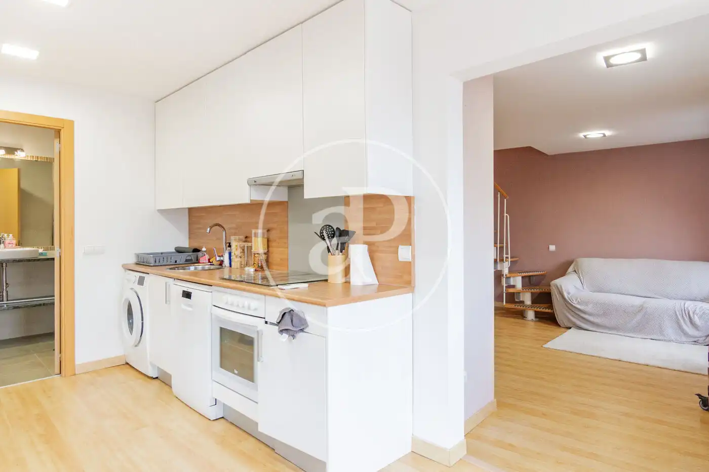 Kitchen of Flat for rent in Madrid  with Air Conditioner, Heating and Terrace