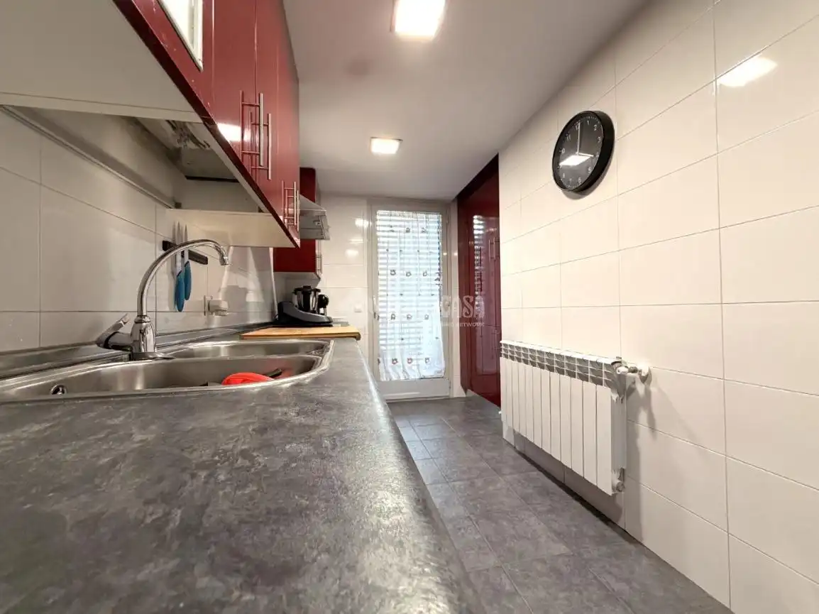Cocina de Piso en venta en Alcalá de Henares con Calefacción, Terraza y Trastero