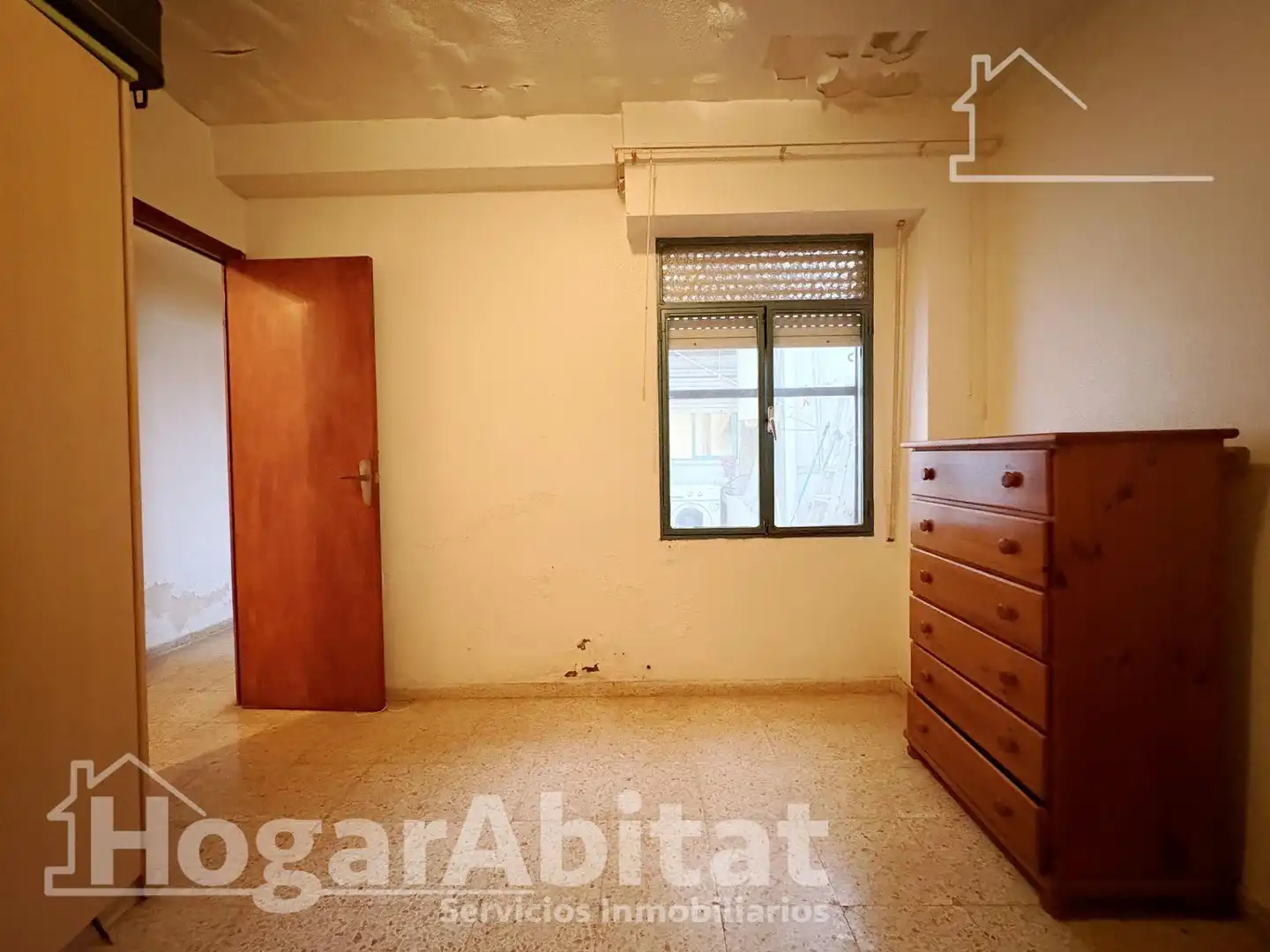 Dormitori de Casa o xalet en venda en Tavernes de la Valldigna amb Terrassa i Traster