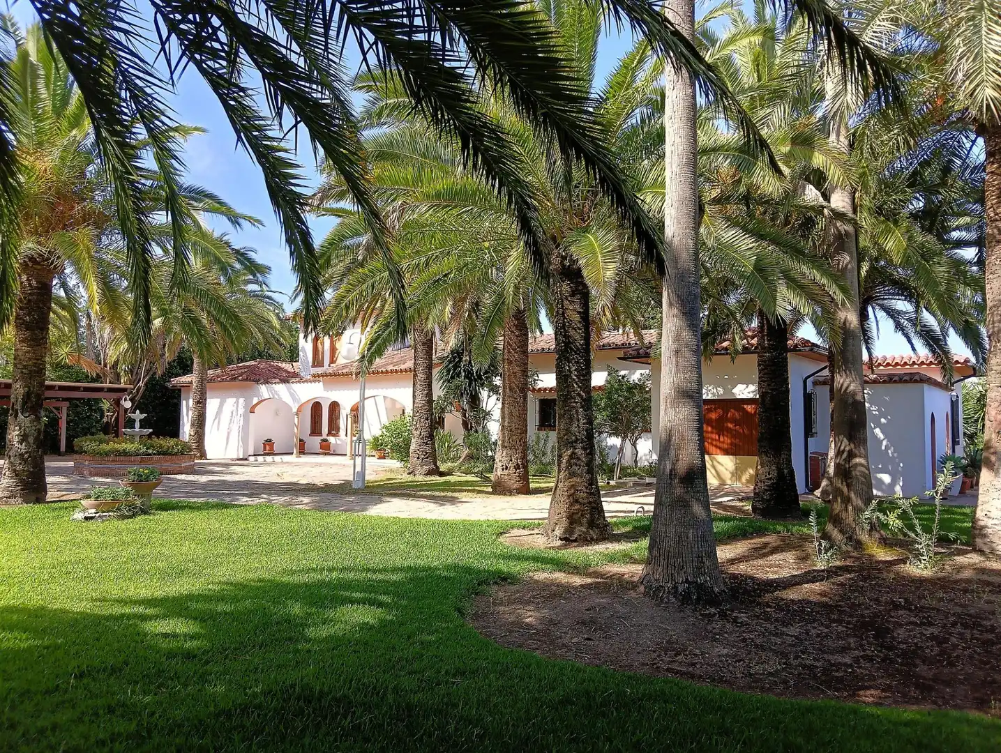 Vista exterior de Casa o xalet en venda en El Bosque amb Piscina comunitària