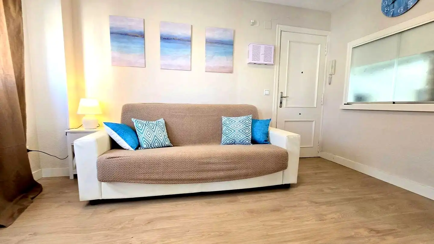 Apartments for rent in De La Rioja, 129, Playa de Gandia