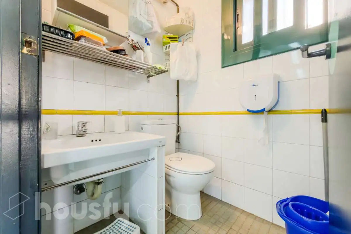 Baño de Casa o chalet en venta en Barcelona con Aire acondicionado, Calefacción y Jardín privado