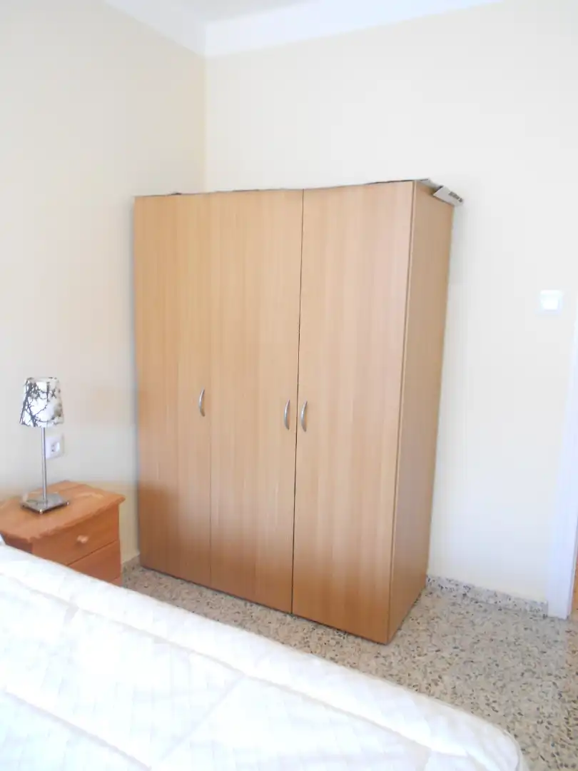 Habitación de Piso de alquiler en  Logroño con Calefacción, Amueblado y Horno