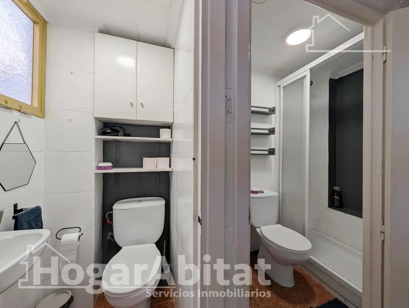 Badezimmer von Wohnung zum Verkauf in Santa Pola mit Klimaanlage, Heizung und Möbliert