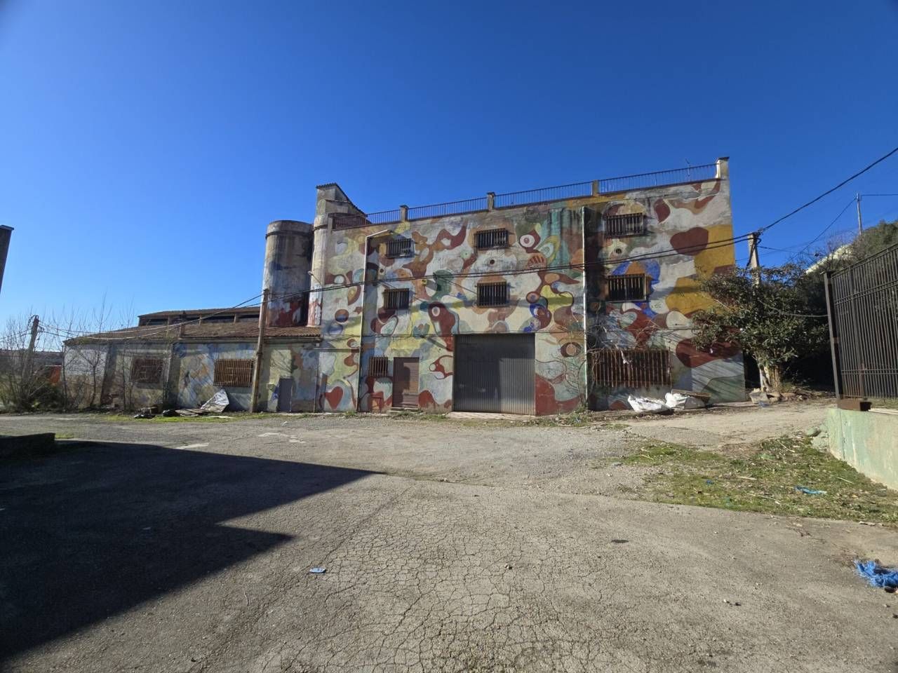 Exterior view of Industrial buildings for sale in Sant Julià de Ramis