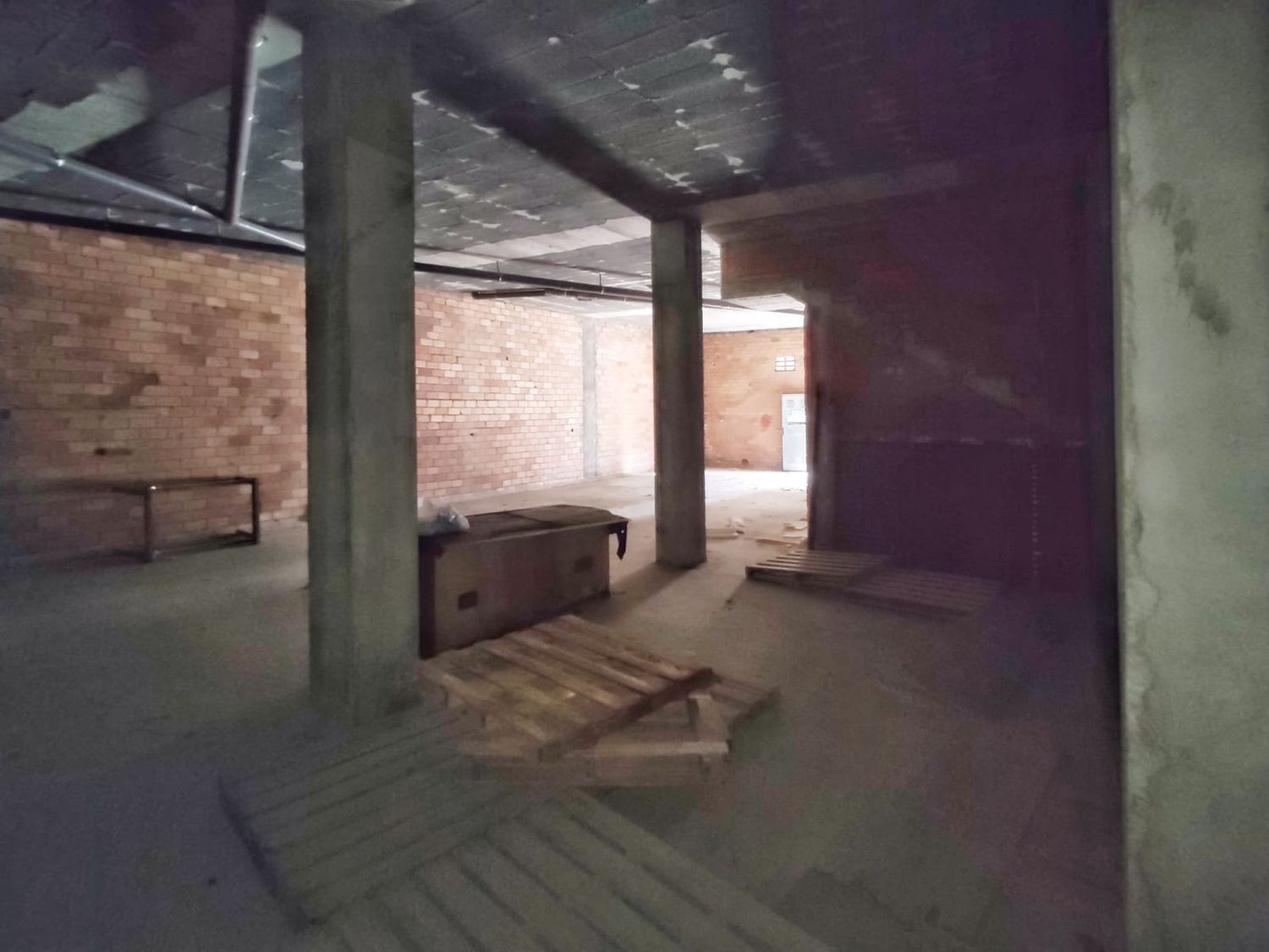 Premises for sale in Meaño