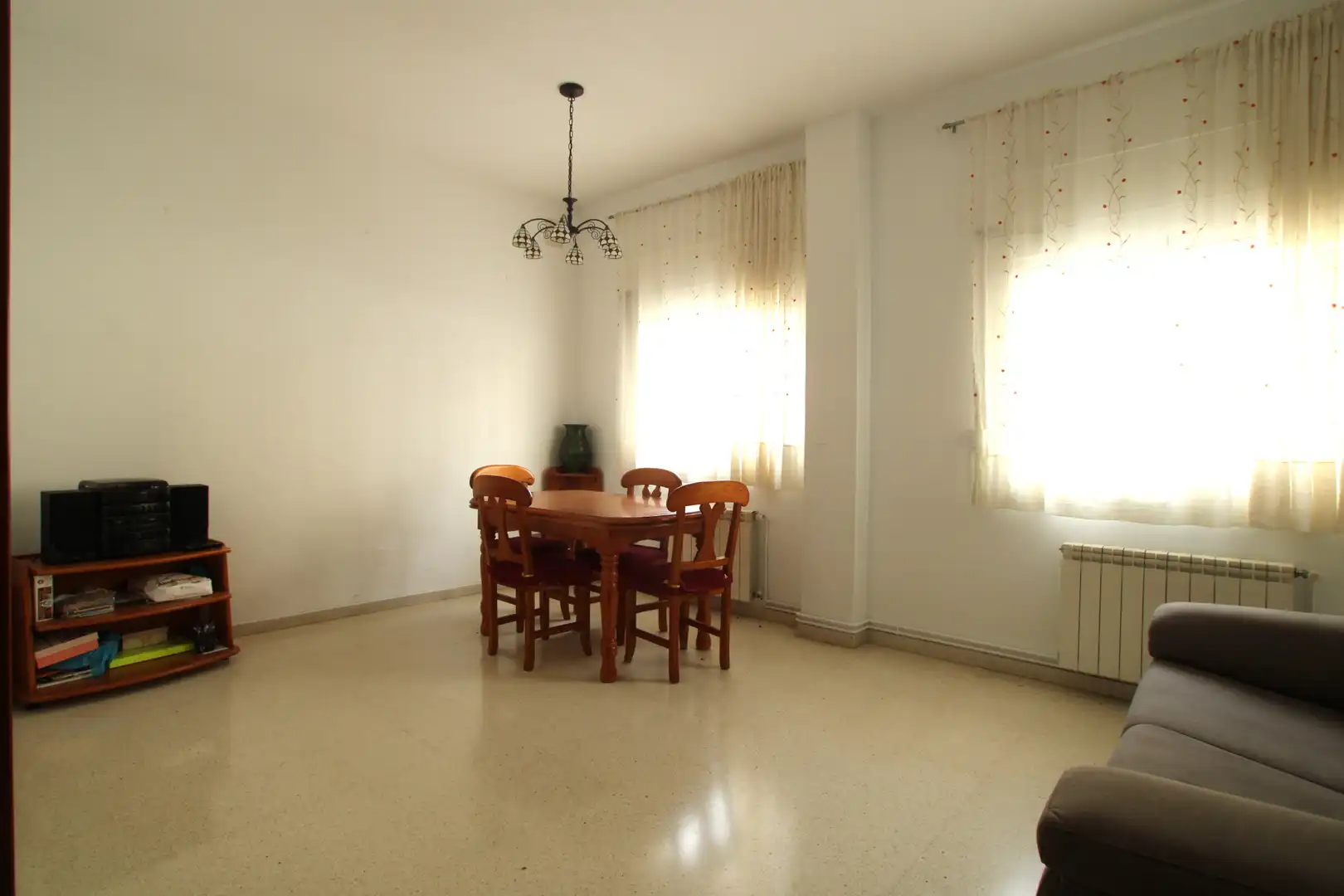 Wohnzimmer von Erdgeschoss zum Verkauf in Argentona mit Heizung und Möbliert