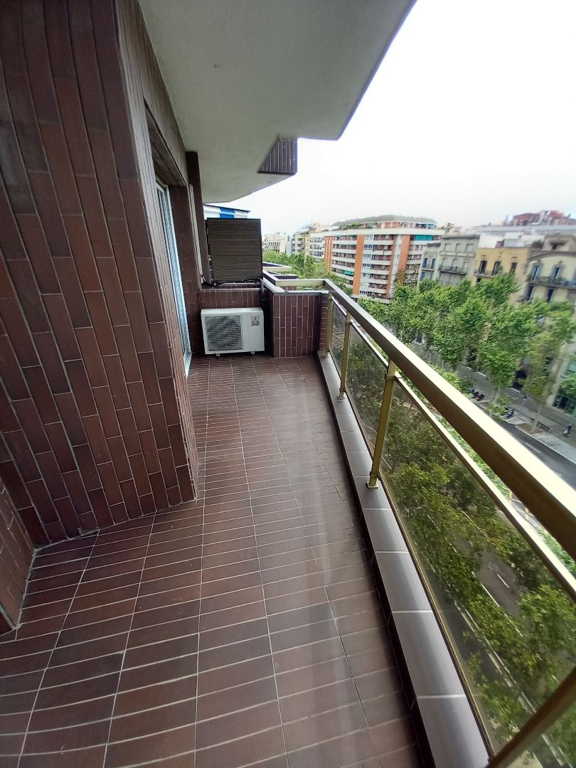 Terrassa de Pis de lloguer en  Barcelona Capital amb Calefacció, Parquet i Balcó