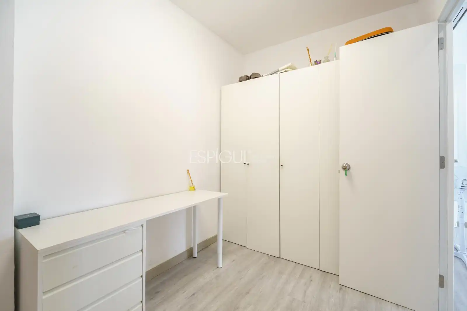 Schlafzimmer von Dachboden zum Verkauf in Barcelona mit Klimaanlage, Heizung und Terrasse