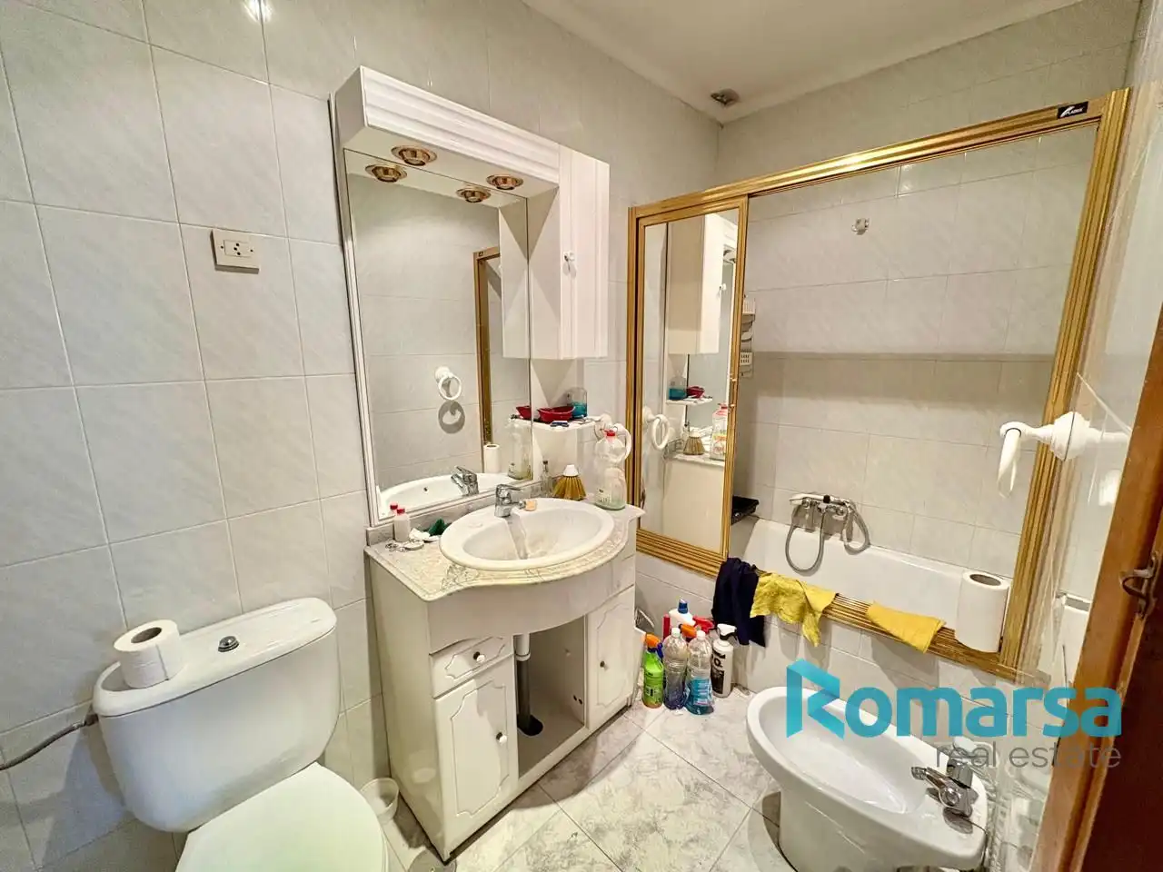 Baño de Casa adosada en venta en Ávila con Calefacción, Terraza y Trastero