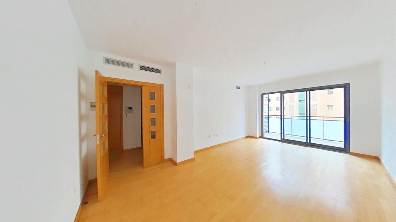 Flat for sale in Paterna  with Air Conditioner, Private garden and Terrace