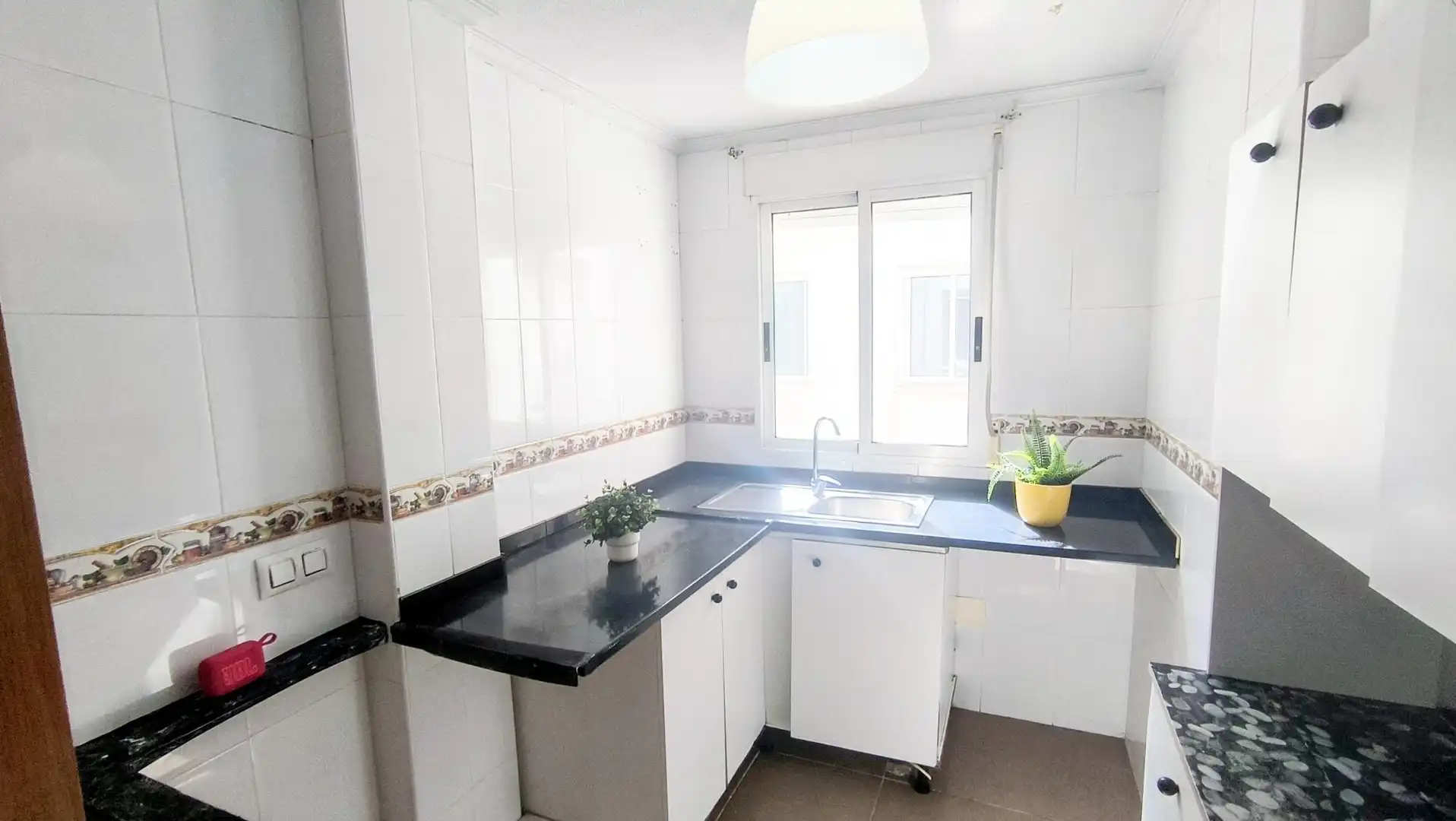 Kitchen of Flat for sale in Torrevieja  with Terrace