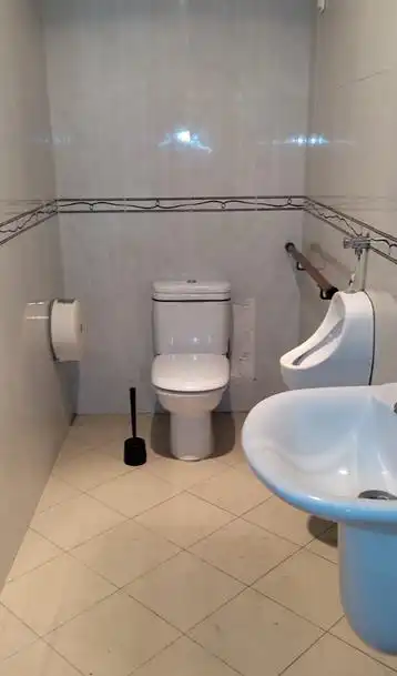 Bany de Casa o xalet en venda en Mieres (Asturias) amb Calefacció, Jardí privat i Terrassa
