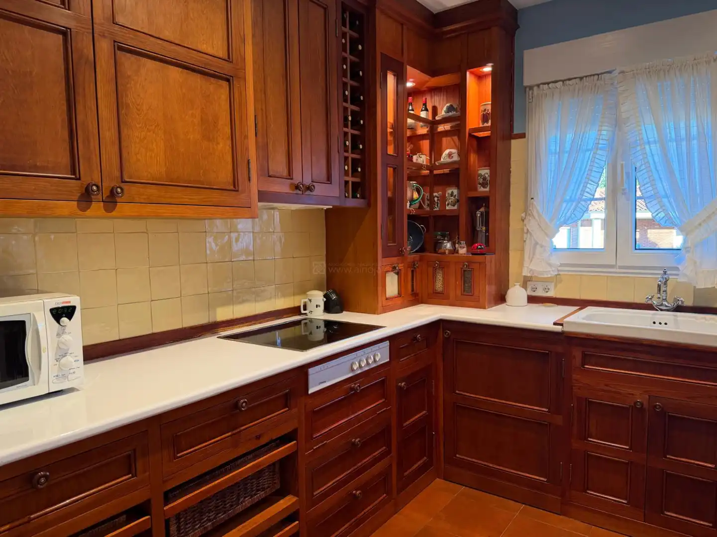 Cocina de Casa o chalet en venta en Anguciana con Calefacción, Jardín privado y Parquet