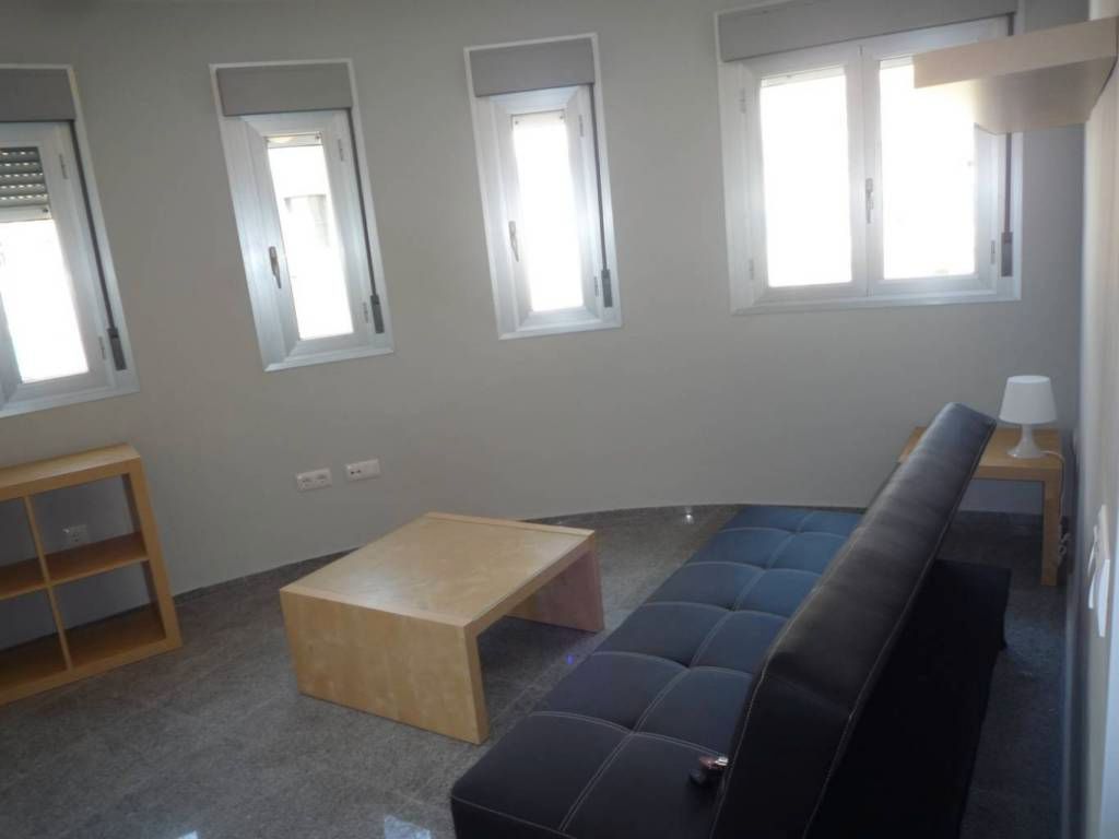Apartment to rent in Calle Martínez de la Rosa, 107, Los Castillejos - La Trinidad
