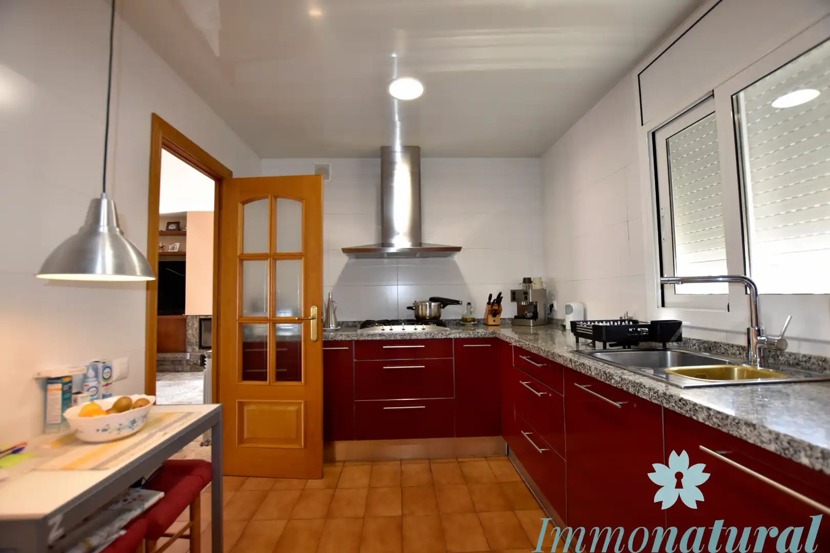 Cocina de Casa o chalet en venta en Torrelles de Llobregat con Aire acondicionado, Calefacción y Jardín privado