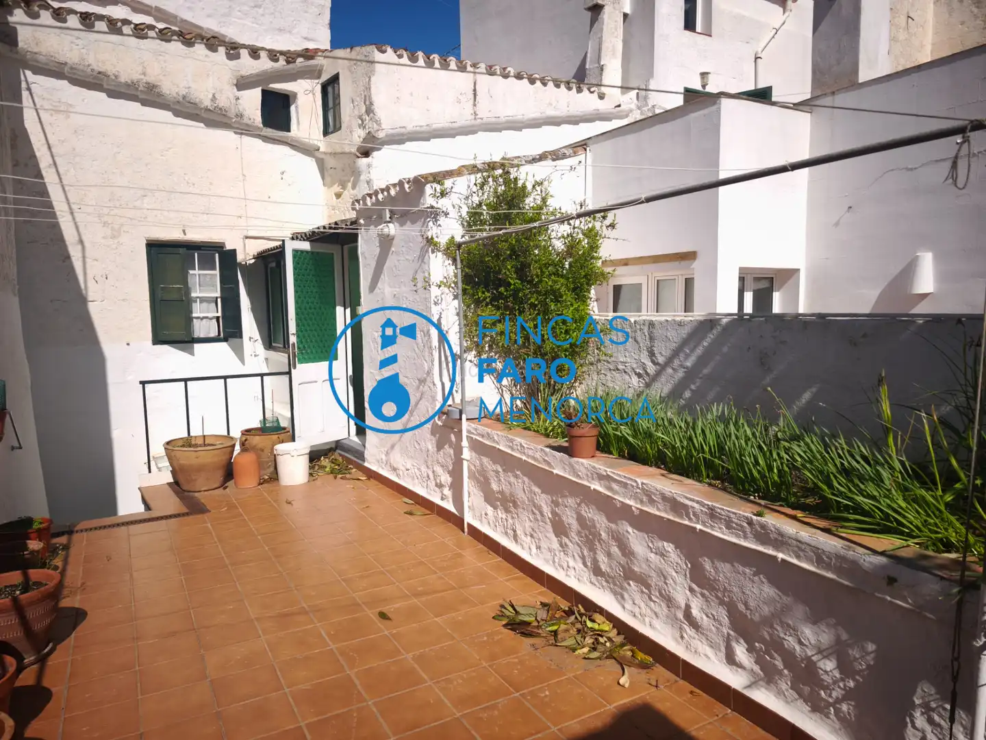 Vista exterior de Casa adosada en venta en Alaior con Terraza